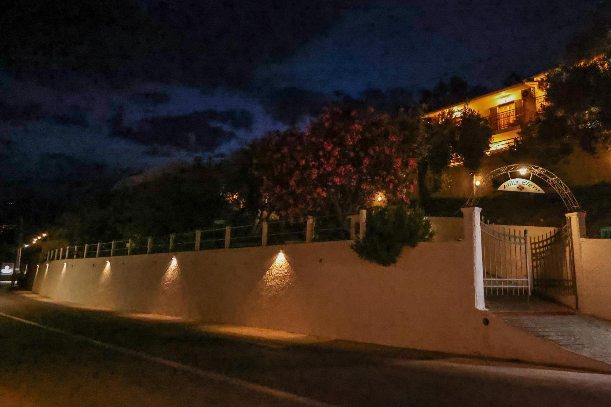 Studios Villa Eleni Platanias  Exteriör bild