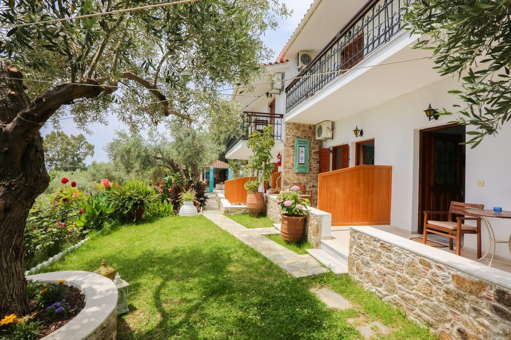 Studios Villa Eleni Platanias  Exteriör bild