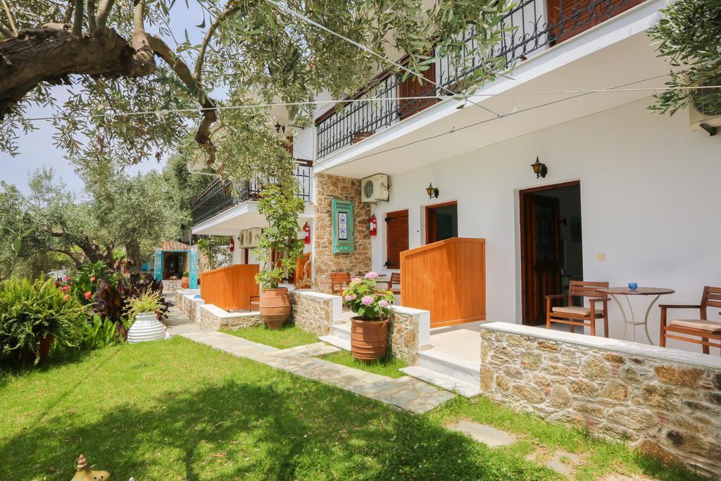 Studios Villa Eleni Platanias  Exteriör bild
